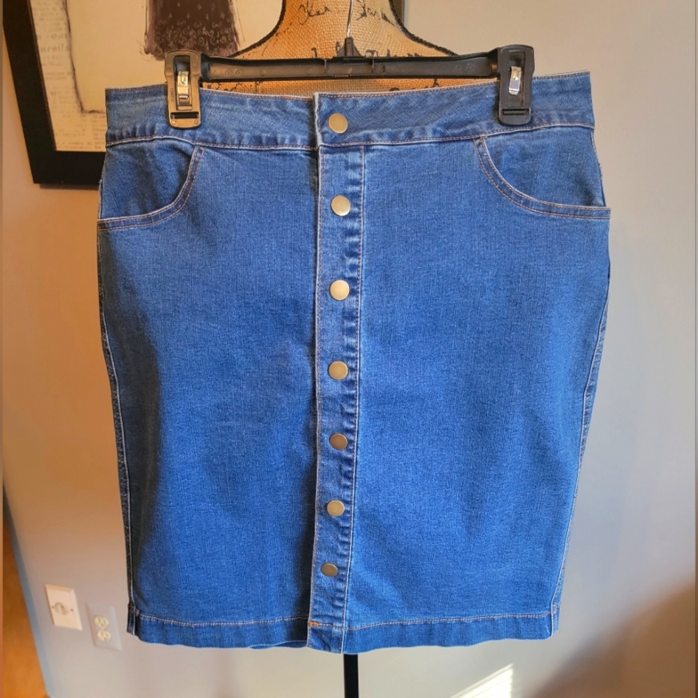 Forever 21® Plus Sizes Jean Skirt